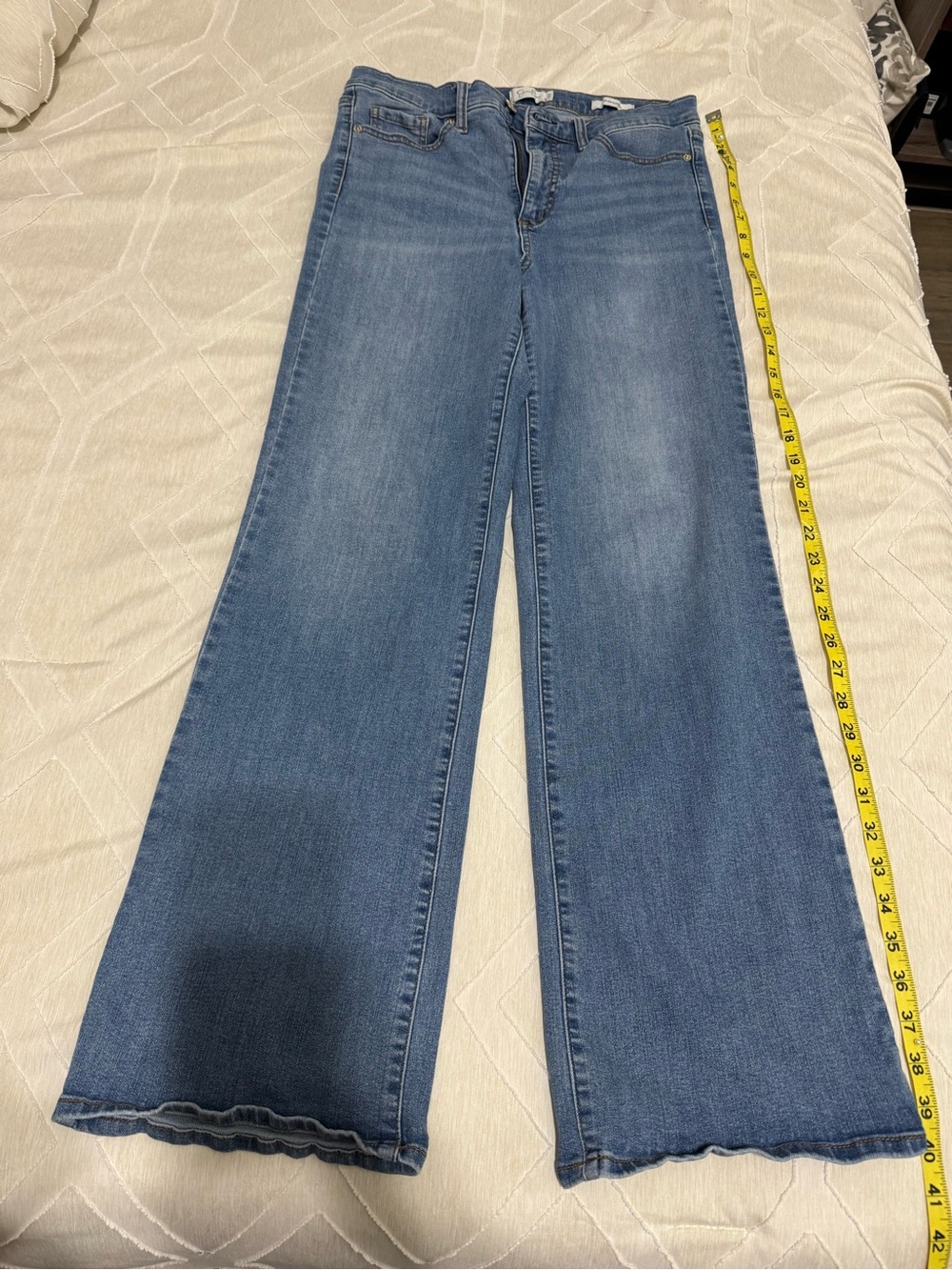 Jessica Simpson Medium Blue Wide-Leg Flare Jeans
